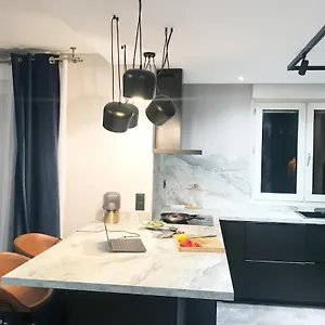 https://nid-douillet-belle-appartement-avec-garage.hotels-rhonealpes.com